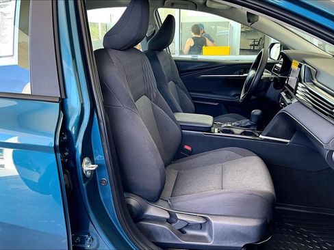 Used 2025 Toyota Camry LE FWD image 29
