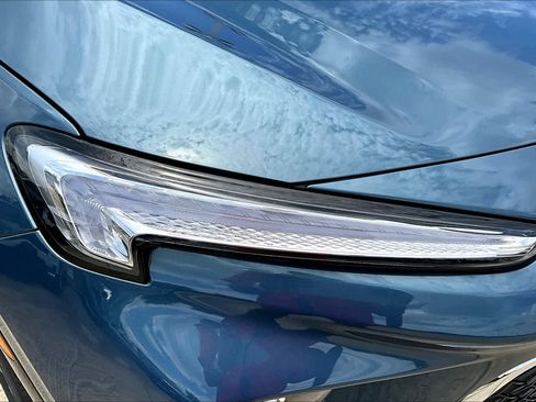 Used 2025 Buick Encore GX Sport Touring w/ Advanced Technology Package image 13