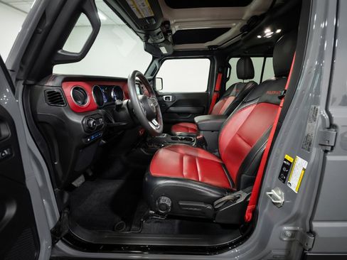 Used 2023 Jeep Wrangler Unlimited Rubicon 4xe AWD/4WD image 15
