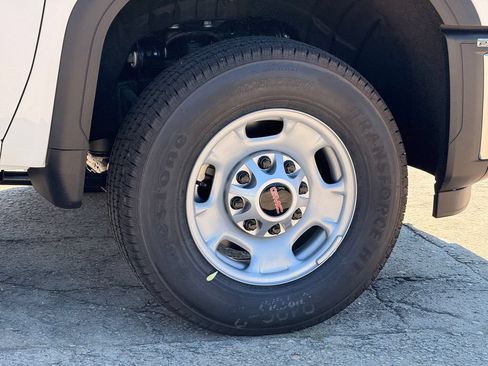 New 2026 GMC Sierra 2500 Pro w/ Convenience Package AWD/4WD image 10