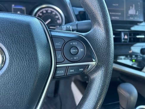 Used 2024 Toyota Camry LE image 18