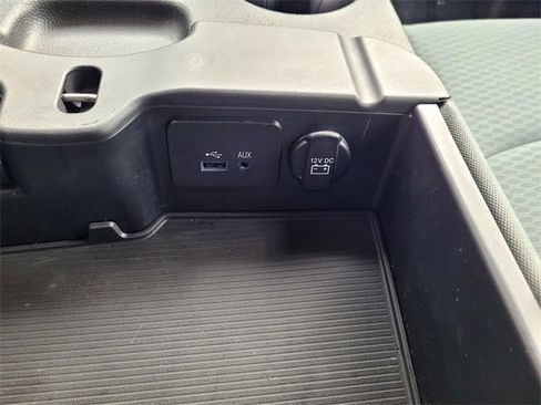 Used 2017 RAM 1500 Express image 16