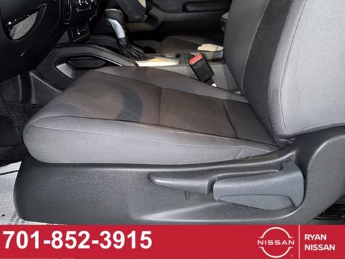 Used 2024 Nissan Frontier S w/ Technology Package RWD image 26