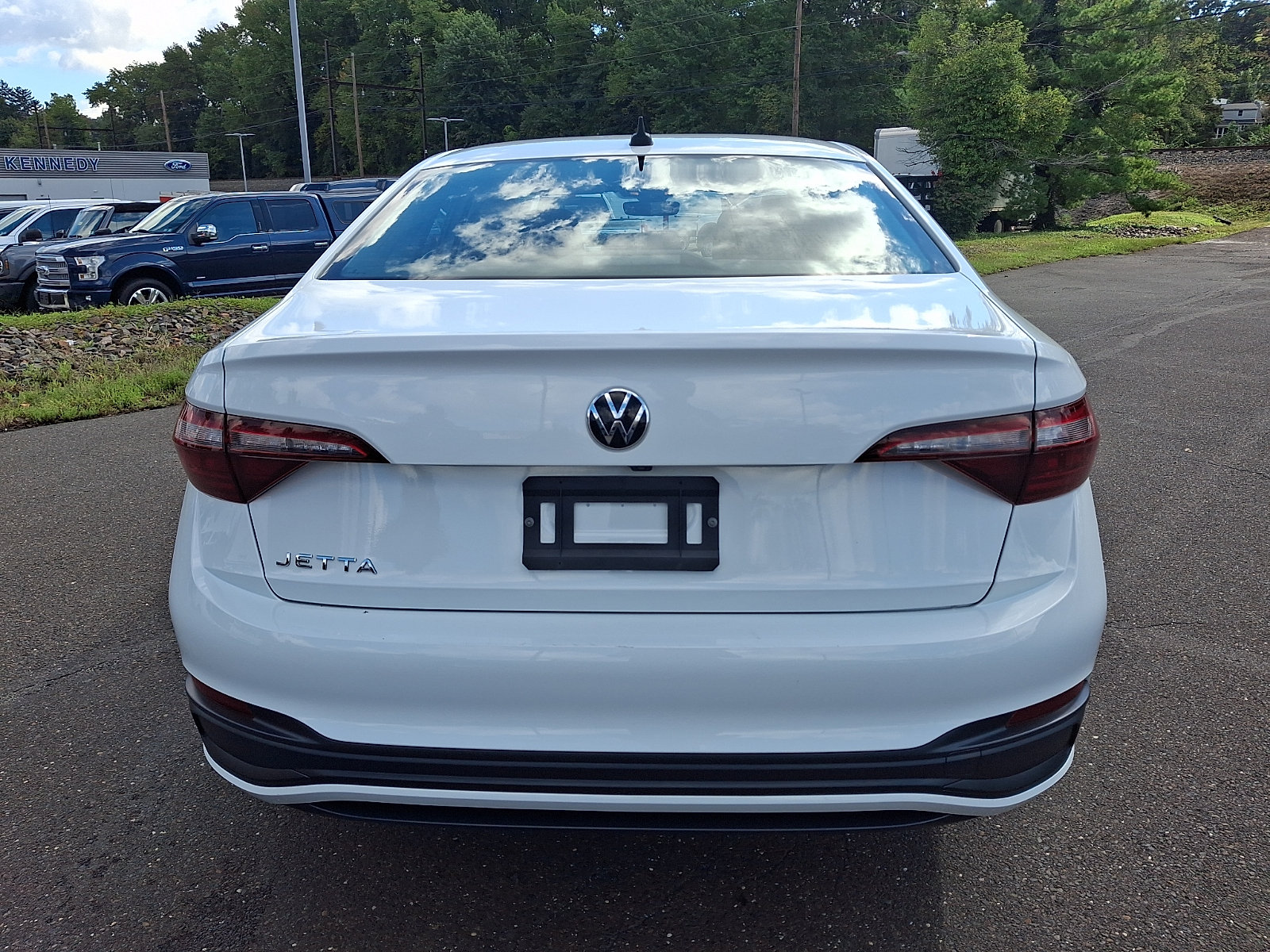 Used 2022 Volkswagen Jetta S w/ IQ.Drive Package FWD image 5
