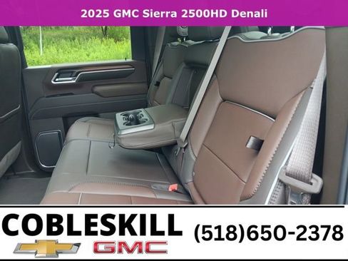 New 2025 GMC Sierra 2500 Denali w/ Denali Reserve Package image 10