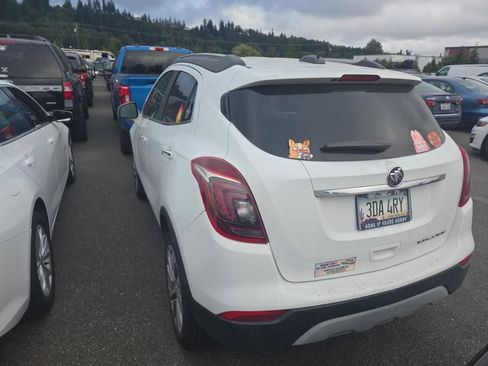 Used 2020 Buick Encore Preferred FWD image 4