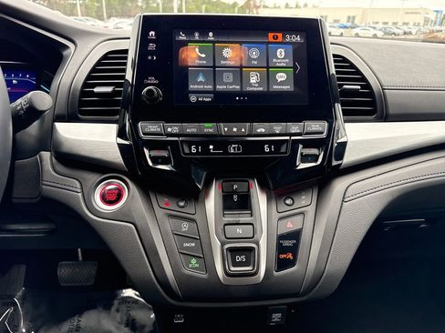 Used 2023 Honda Odyssey Sport image 17