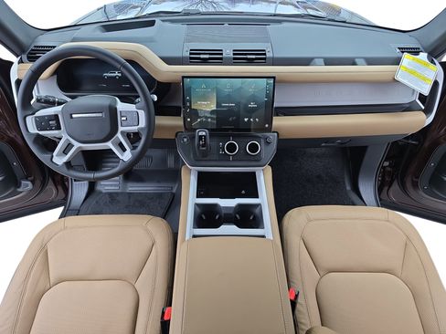 New 2026 Land Rover Defender 130 X-Dynamic SE image 9