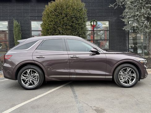 Used 2023 Genesis GV70 2.5T w/ Advanced Package image 21