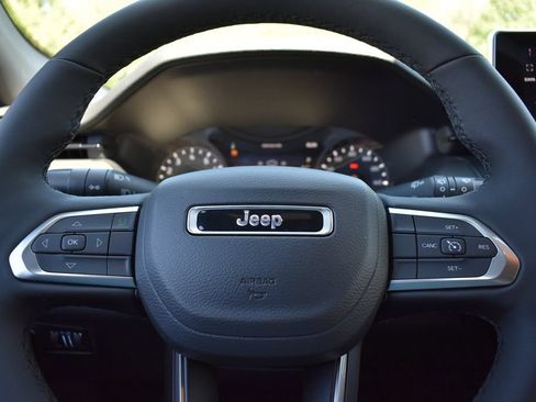 New 2026 Jeep Compass Latitude AWD/4WD image 12