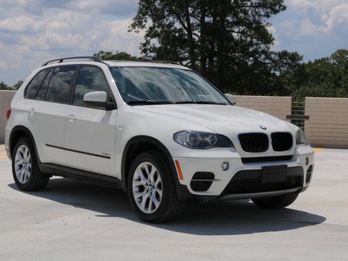 Used 2011 BMW X5 xDrive35i AWD/4WD image 2