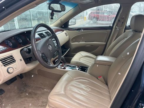 Used 2007 Buick Lucerne CXS w/ Driver Confidence Package image 4