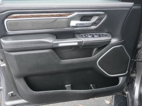 Used 2019 RAM 1500 Laramie image 9