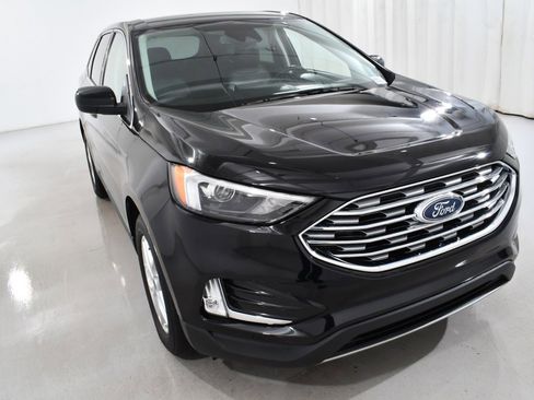 Used 2022 Ford Edge SEL w/ Convenience Package image 4