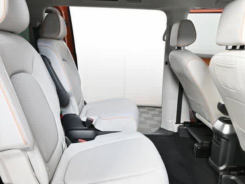 New 2025 Volkswagen ID. Buzz Pro S Plus image 19