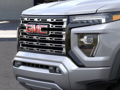New 2026 GMC Canyon Denali image 13