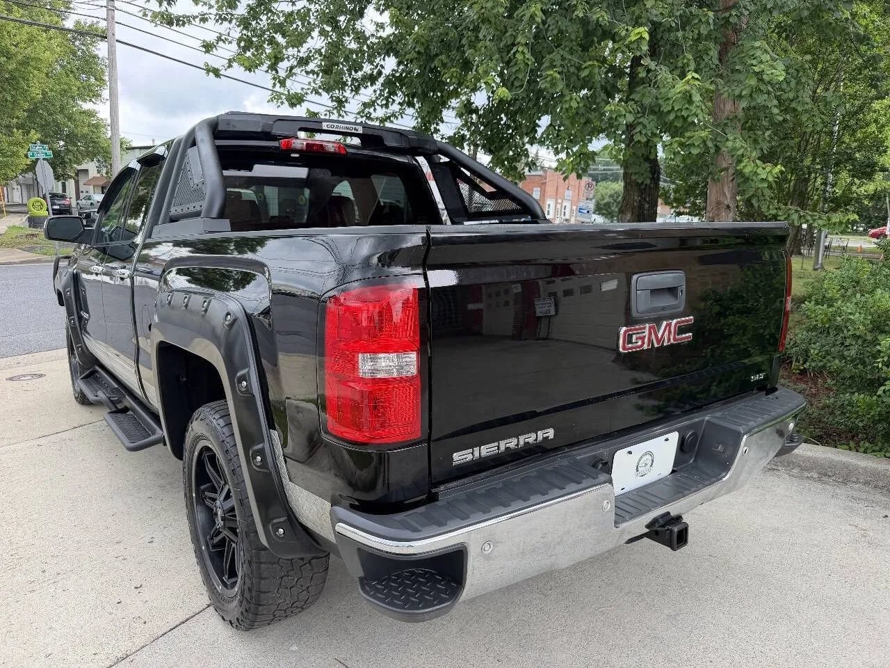 Used 2014 GMC Sierra 1500 SLT w/ SLT Preferred Package AWD/4WD image 15