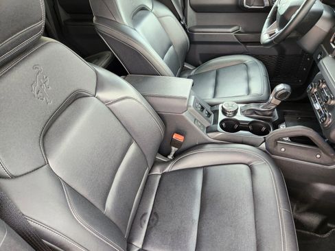 Used 2025 Ford Bronco Badlands AWD/4WD image 23