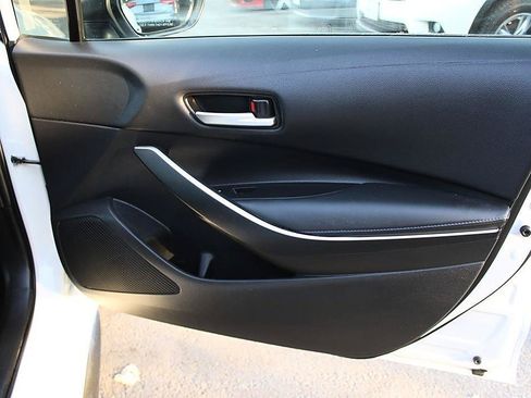 Used 2022 Toyota Corolla SE w/ Carpet Mat Package (TMS) FWD image 17