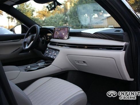 Certified 2026 INFINITI QX60 Autograph w/ Dark Cargo Package image 12