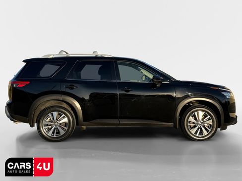 Used 2024 Nissan Pathfinder SL FWD image 8