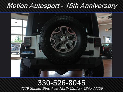 Used 2013 Jeep Wrangler Unlimited Rubicon w/ Connectivity Group AWD/4WD image 9
