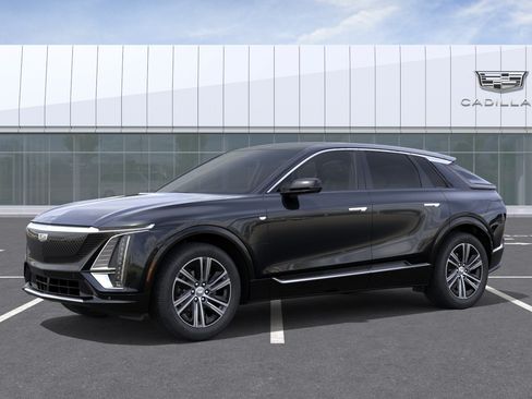 New 2026 Cadillac Lyriq Luxury AWD/4WD image 2