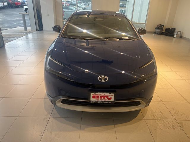 New 2026 Toyota Prius Plug-In Hybrid FWD image 2