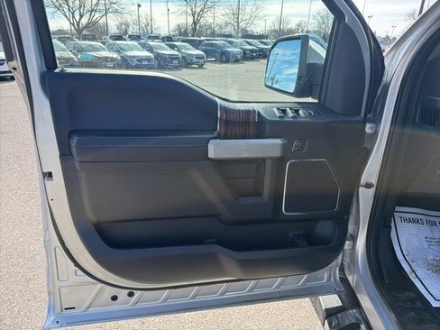 Used 2018 Ford F150 Lariat image 10
