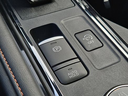 Certified 2024 Nissan Pathfinder Rock Creek image 23