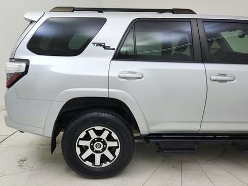 Used 2022 Toyota 4Runner TRD Off-Road image 12