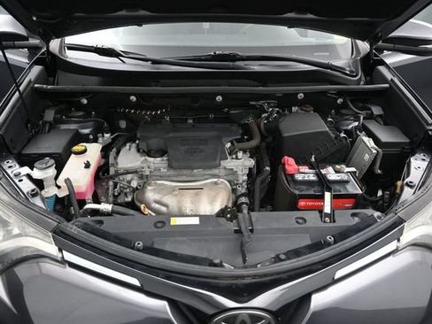 Certified 2018 Toyota RAV4 XLE w/ Plus Extra Value Package AWD/4WD image 23