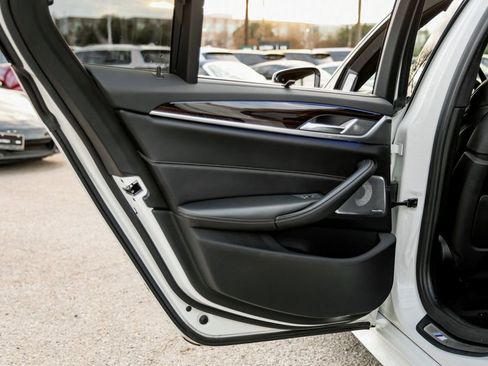 Used 2018 BMW 540i xDrive w/ M Sport Package image 56