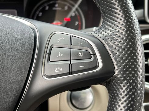 Certified 2019 Mercedes-Benz GLC 300 GLC 300 image 29