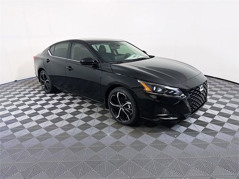 New 2025 Nissan Altima 2.5 SR image 1