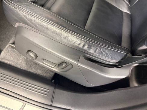 Used 2023 Volvo XC40 B5 Plus w/ Climate Package AWD/4WD image 27