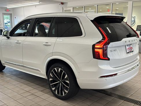 New 2026 Volvo XC90 T8 Ultra w/ Protection Package Premier AWD/4WD image 7