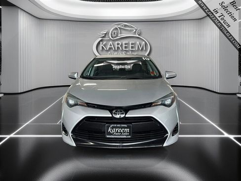 Used 2019 Toyota Corolla LE FWD image 2