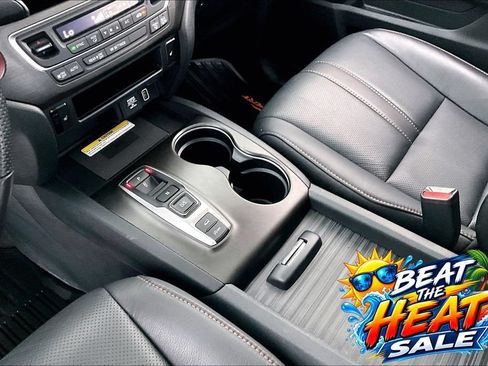 Used 2023 Honda Passport TrailSport image 17