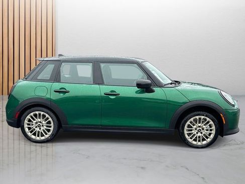 New 2026 MINI Cooper S image 2