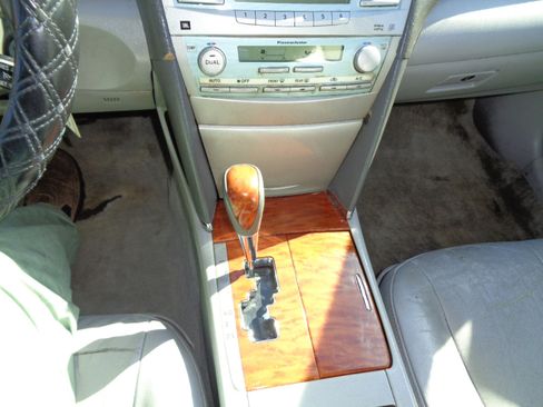 Used 2009 Toyota Camry XLE image 22