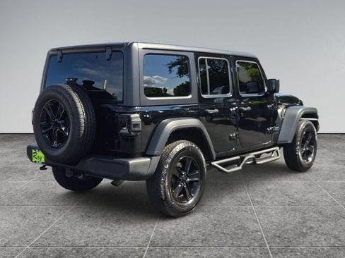 Used 2022 Jeep Wrangler Unlimited Sport AWD/4WD image 5