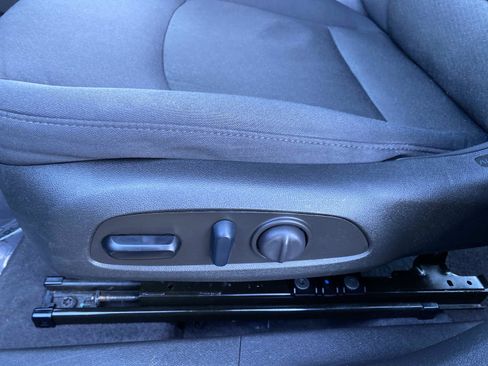 Used 2023 Chevrolet Malibu LT FWD image 21