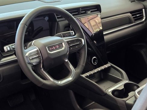 New 2027 GMC Terrain Elevation w/ Elevation Premium Package AWD/4WD image 32