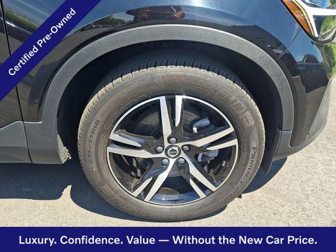 Certified 2023 Volvo XC40 B5 Core w/ Convenience Package AWD/4WD image 9