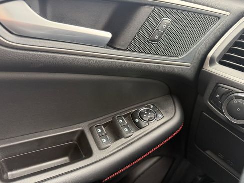 Used 2024 Ford Edge ST-Line AWD/4WD image 14
