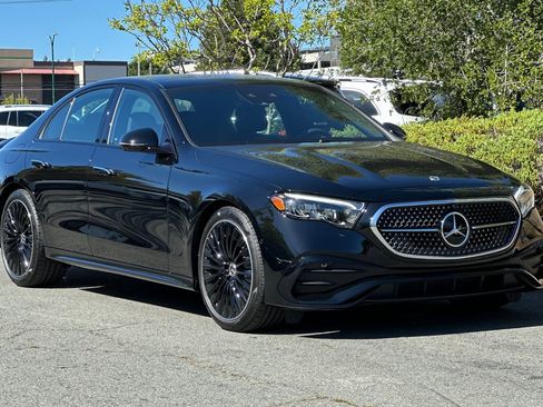 New 2026 Mercedes-Benz E 450 4MATIC Sedan image 7