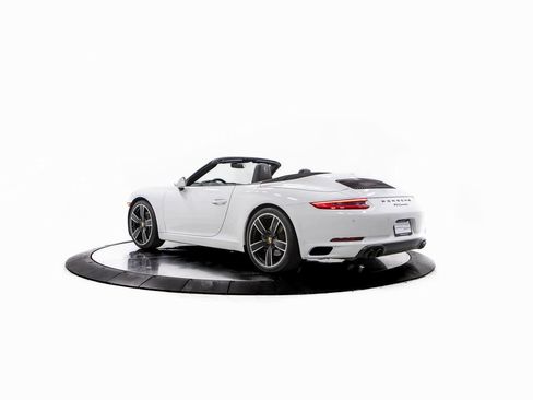 Certified 2018 Porsche 911 Carrera image 3