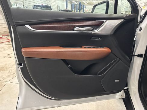 Used 2022 Cadillac XT5 Sportv w/ Technology Package AWD/4WD image 11