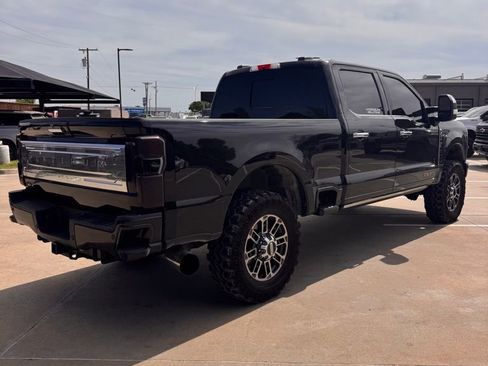 Used 2023 Ford F250 Platinum w/ Tremor Off-Road Package image 8